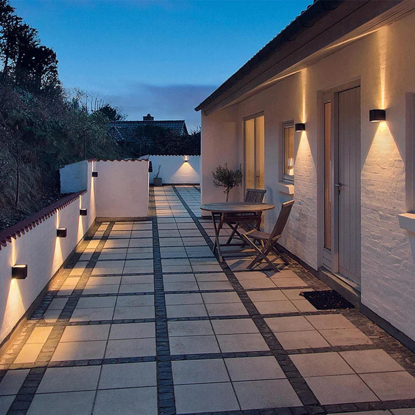 Outdoor LED Wall Light