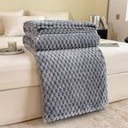 Checked Soft Velvet Blanket Warm Cozy Throw for Couch and Bed