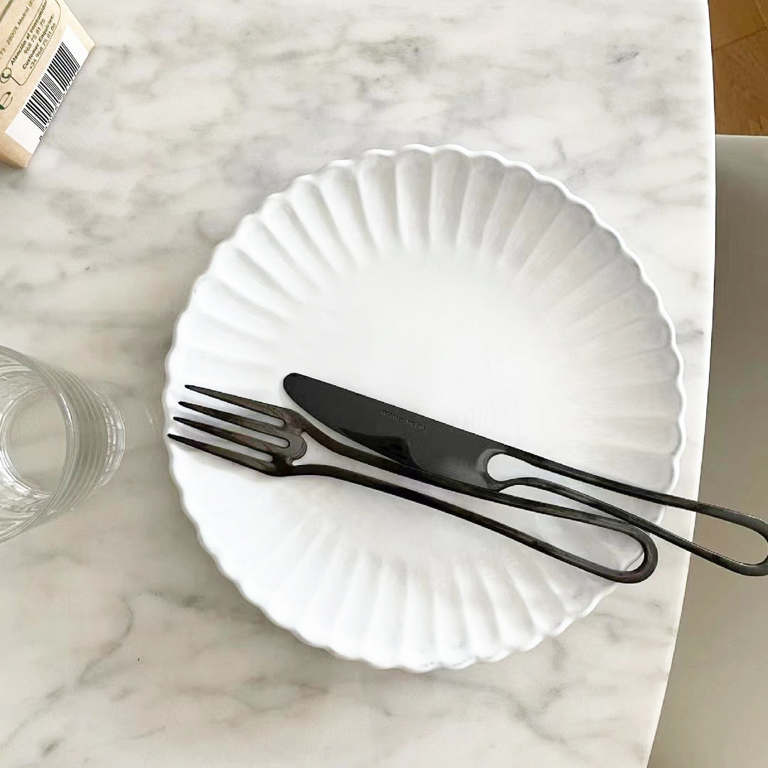 Outline Cutlery Set made of Stainless Steel