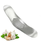 KnobiPro Garlic Press | Manual | Stainless Steel | Robust Design & Easy Handling | 19 × 4 cm