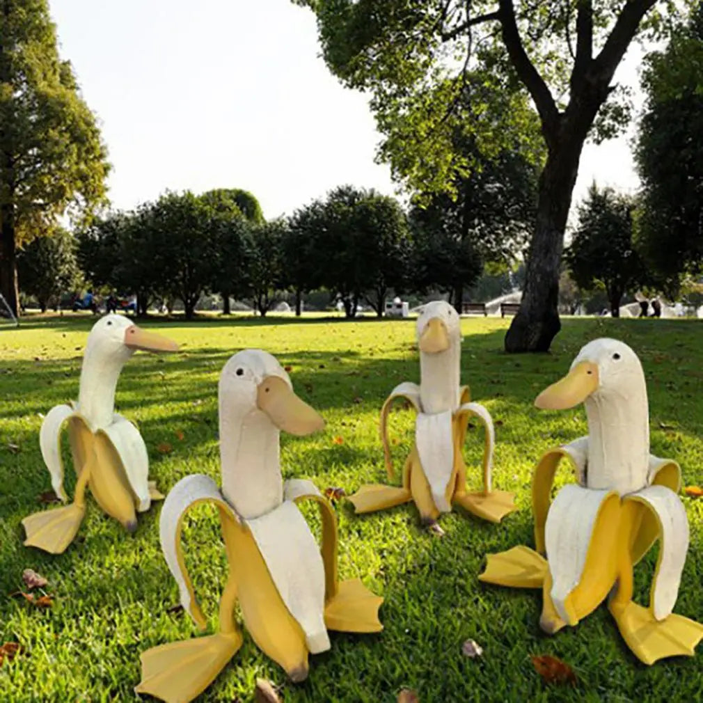 BananaDuck Sculpture "Quaki" | Funny Garden Decor | Weatherproof Resin | 17 cm
