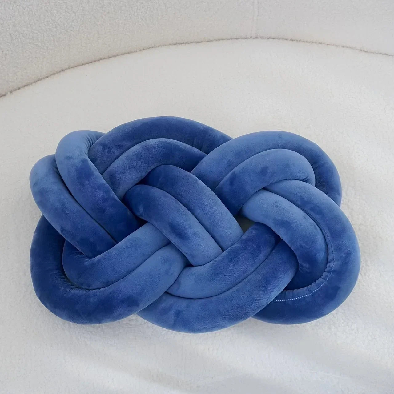 Decorative Cushion | Knotted Geometric Design | Washable Polyester | 40×30 cm
