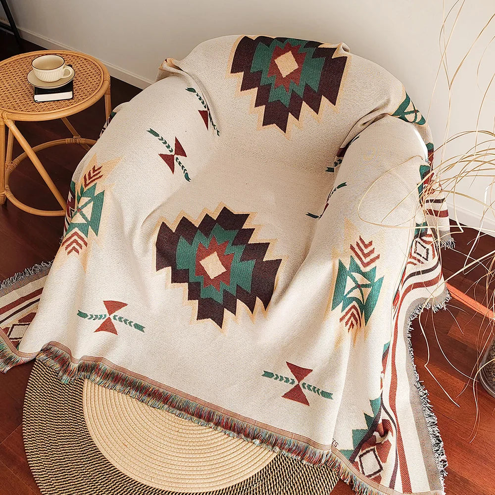 AztecaLoom Boho Blanket | XXL Aztec Throw with Fringes | Southwestern Ethno Style | Vintage Throw Blanket made of Cotton Blend