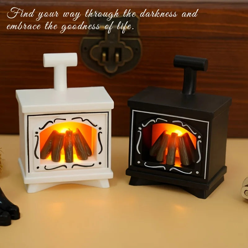 Minoria Dollhouse Fireplace Miniature | With Light Effect | 1:12 Scale | Christmas & Home Decor | 7 × 4.9 cm