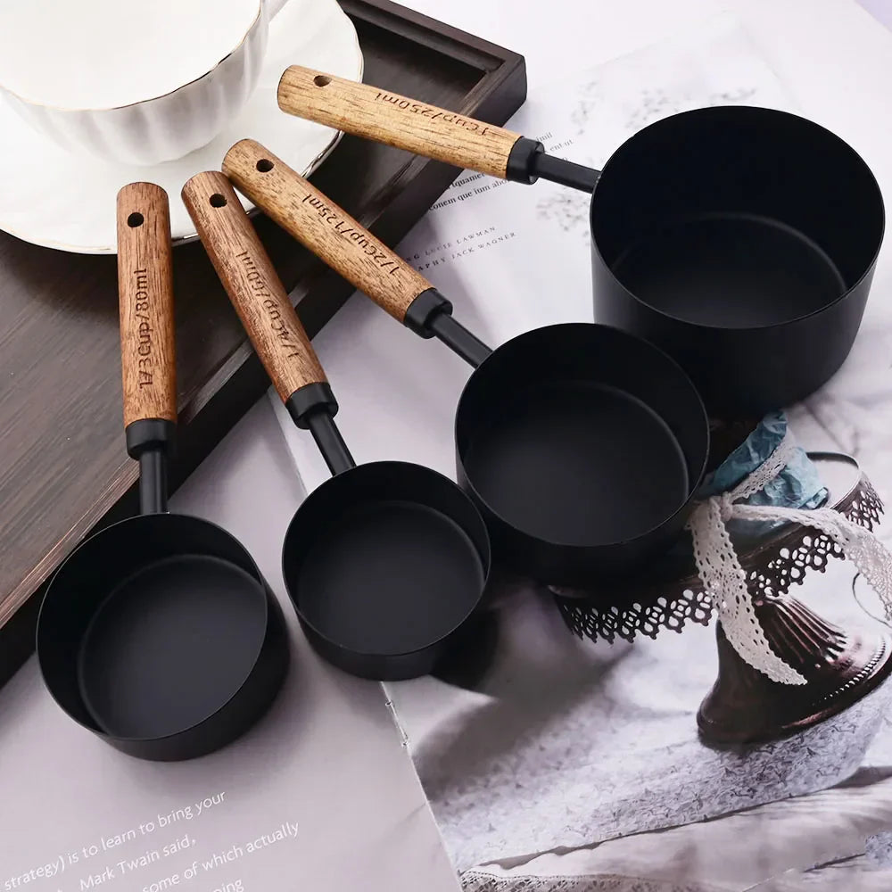 Lyra Measuring Cups & Spoon Set