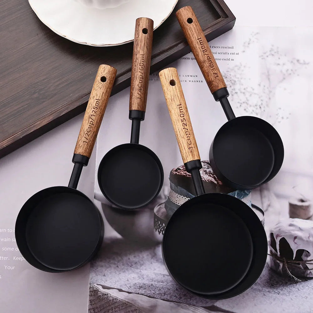 Lyra Measuring Cups & Spoon Set