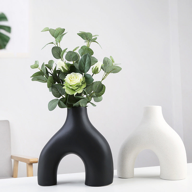 Modern minimalist round design