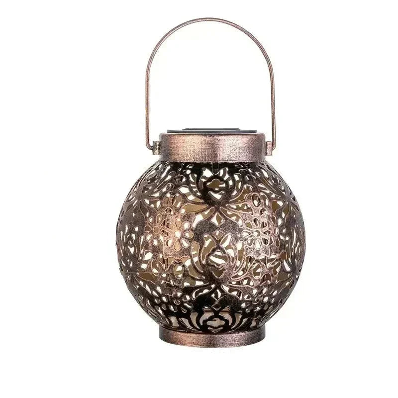 Solar powered garden lamp