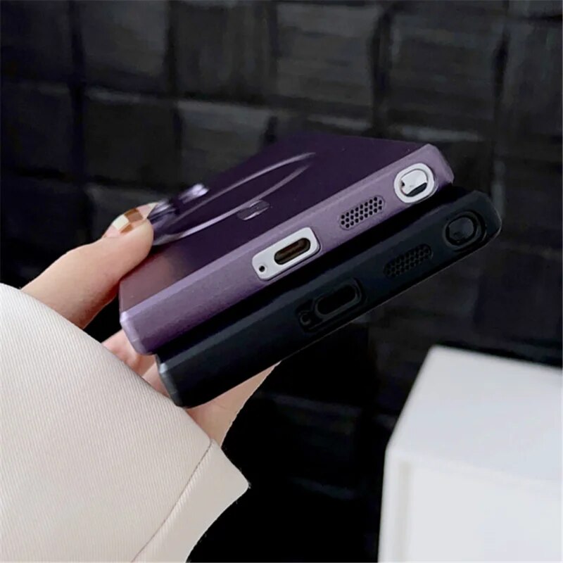 Magnetic charging case for Samsung Galaxy
