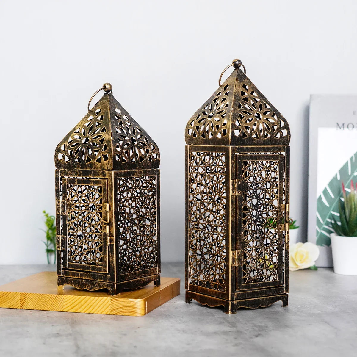 Bronze Vintage Lantern - Victor