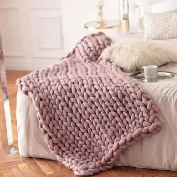 Chunky Knit Blanket – Cozy Wool Blanket for Every Room – Soft & Warm – Perfect for Sofa and Bed