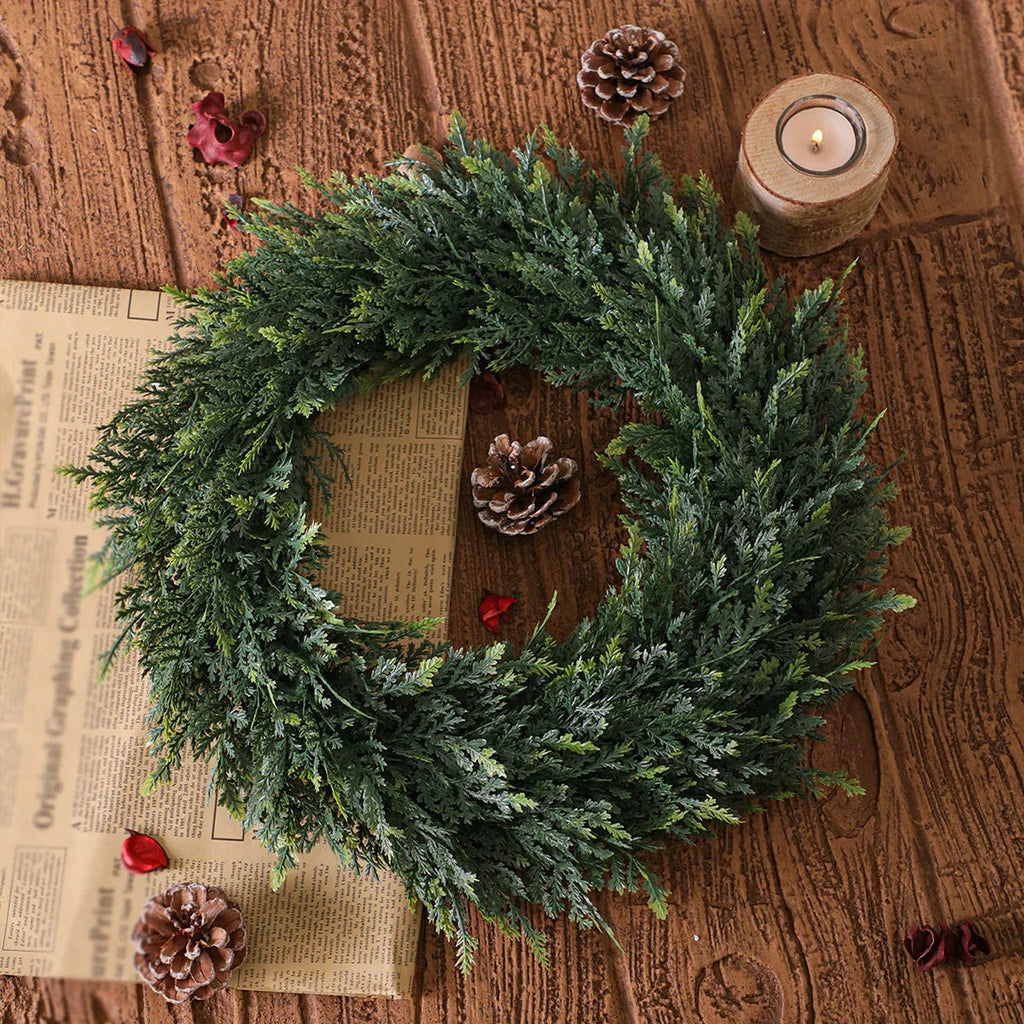 Verdania | Artificial Cedar Wreath | Evergreen | 30 cm Ø | Low Maintenance Decor for Home & Garden