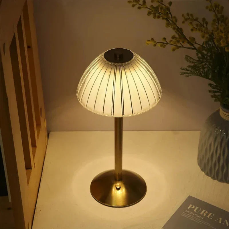 GlassGleam | Cordless three-color LED table lamp with dimming function