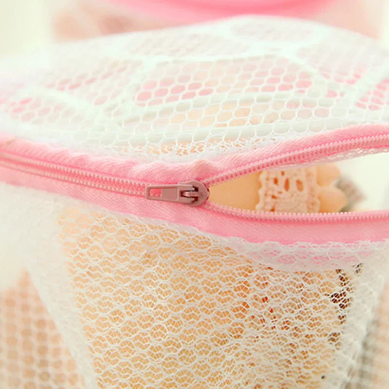 LaceGuard – Premium Laundry Bag for Lingerie & Organizer