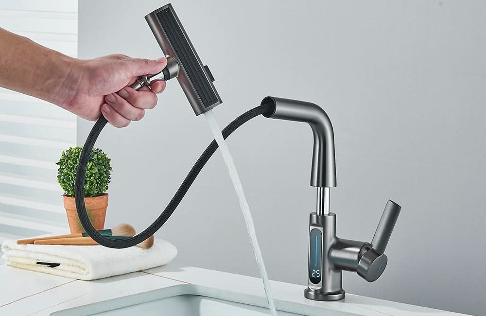 LUXOR - Modern digital washbasin tap