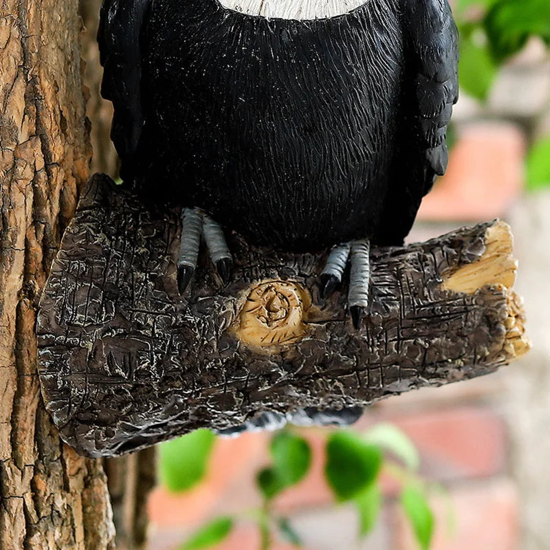 Toucan Figure TropiJoy | Hand-painted tree decoration | Hanging garden statue made of resin | 29 × 19.3 × 11 cm