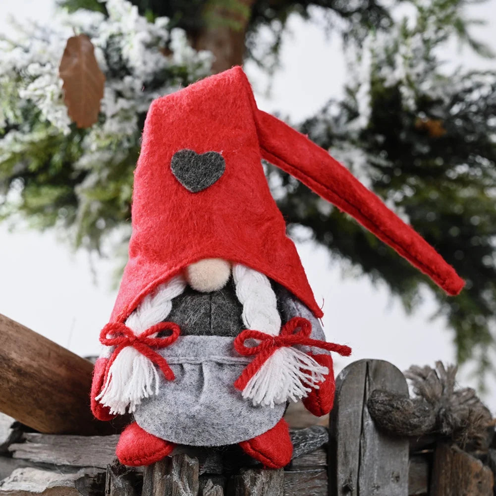 KabouterCharm | Cheerful Plush Christmas Decoration