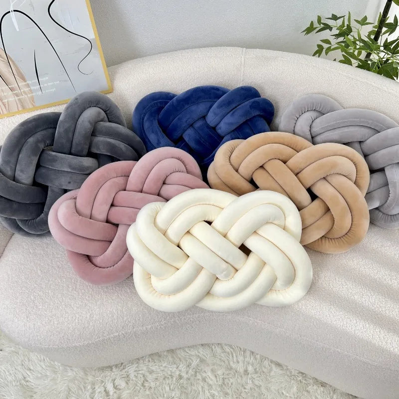 Decorative Cushion | Knotted Geometric Design | Washable Polyester | 40×30 cm