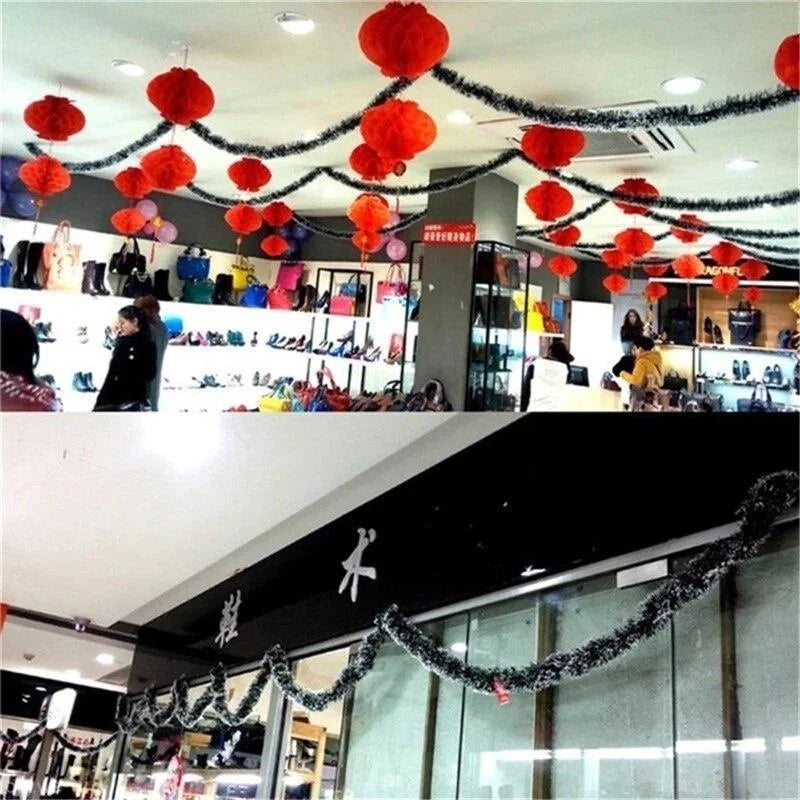 Christmas garland – Snow-flocked decor for indoor and outdoor decoration