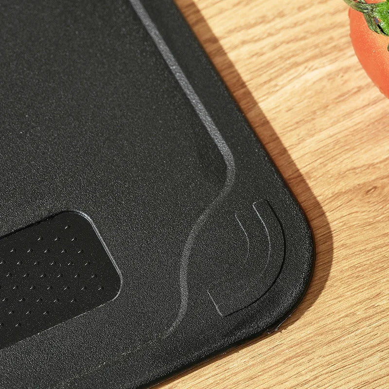 Versatile cutting board for every occasion!