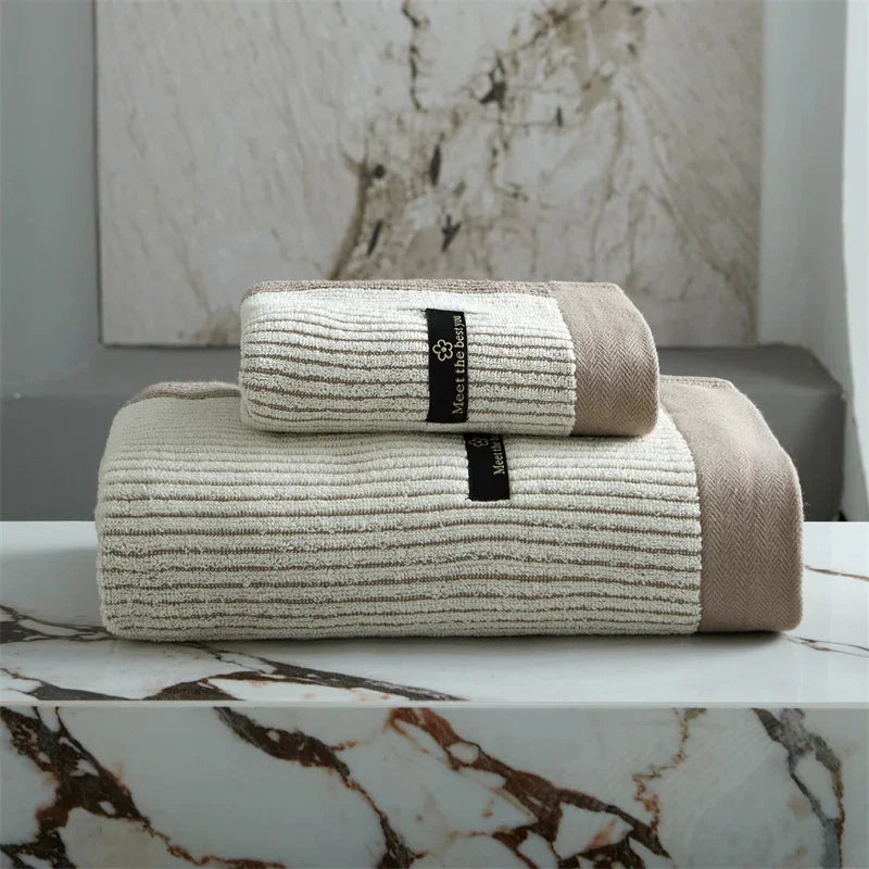 Luxurious, super soft and absorbent face/bath towel made from 100% organic cotton