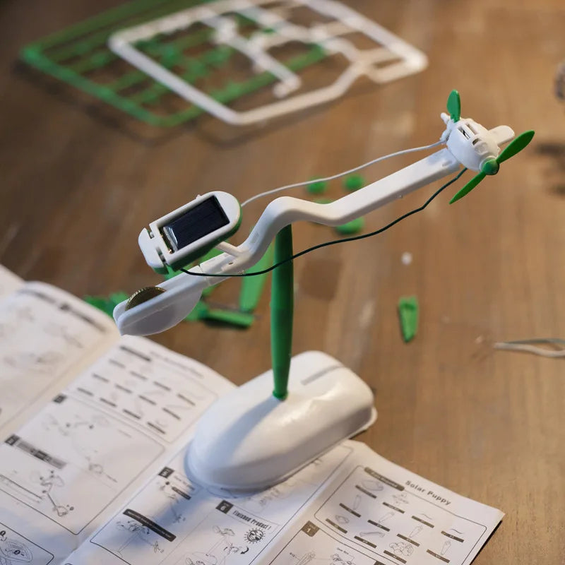 SolarBotix – Building playfully. Learning with the sun.