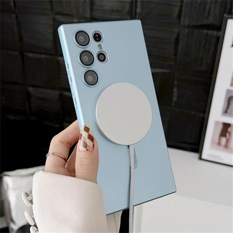 Magnetic charging case for Samsung Galaxy