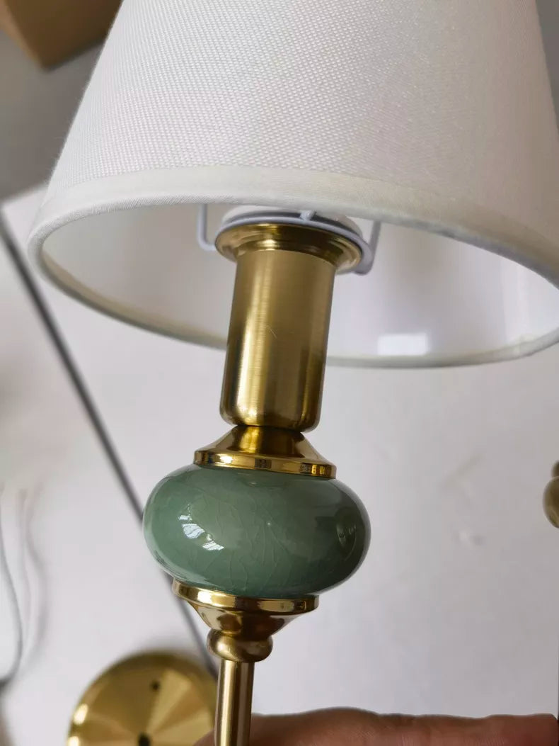 BeamGlow – LED Wall Lamp with Stylish American Design