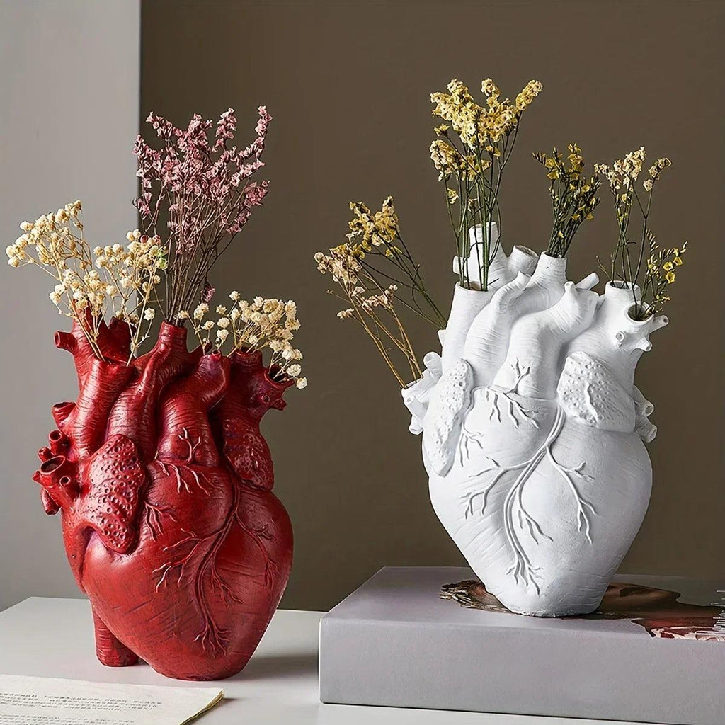 LoveAura - Ceramic Heart-Shaped Vase