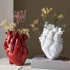 LoveAura - Ceramic Heart-Shaped Vase