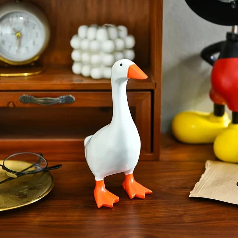 Decorative Figure GooseMag | Magnetic Goose Key Holder | Resin Sculpture & Organizer