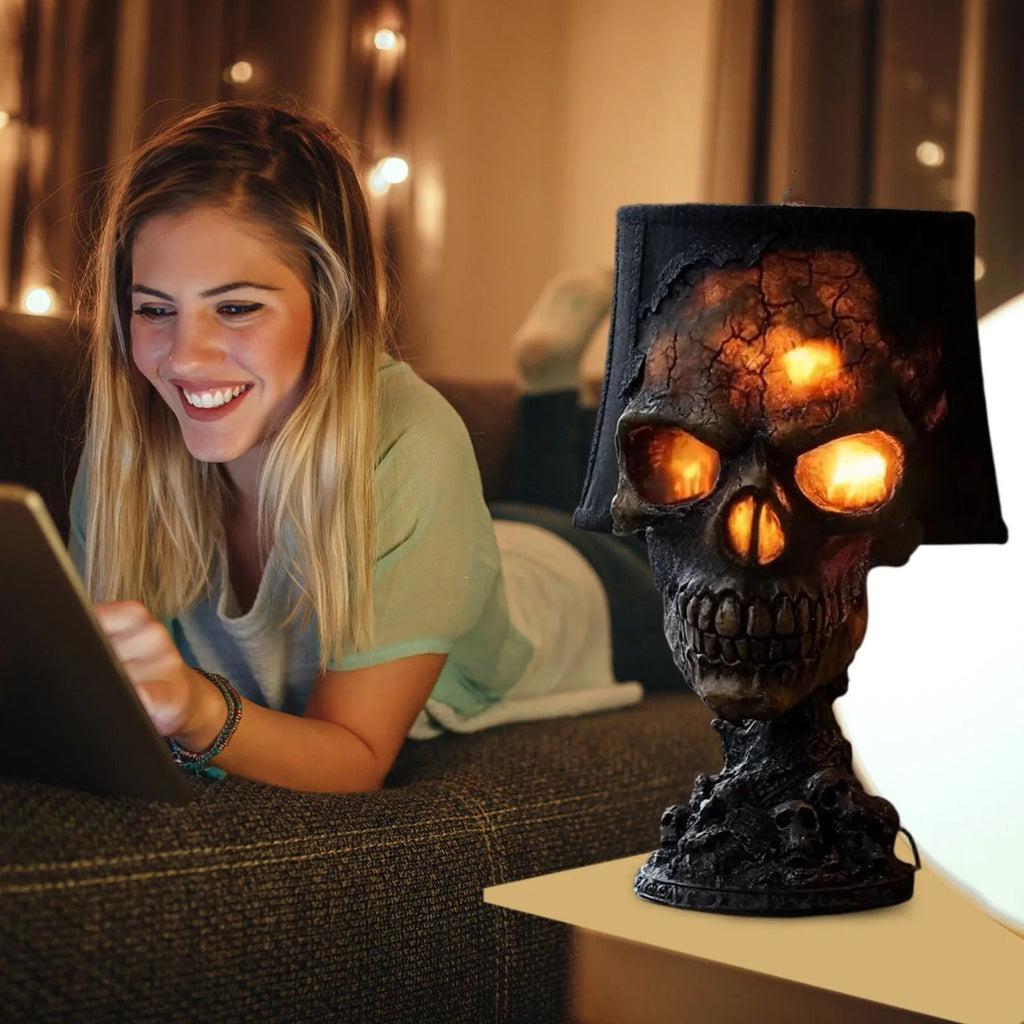 Gothic Table Lamp SkullFire | Halloween Skull Decor | LED Ambient Light | 20 x 11 x 11 cm