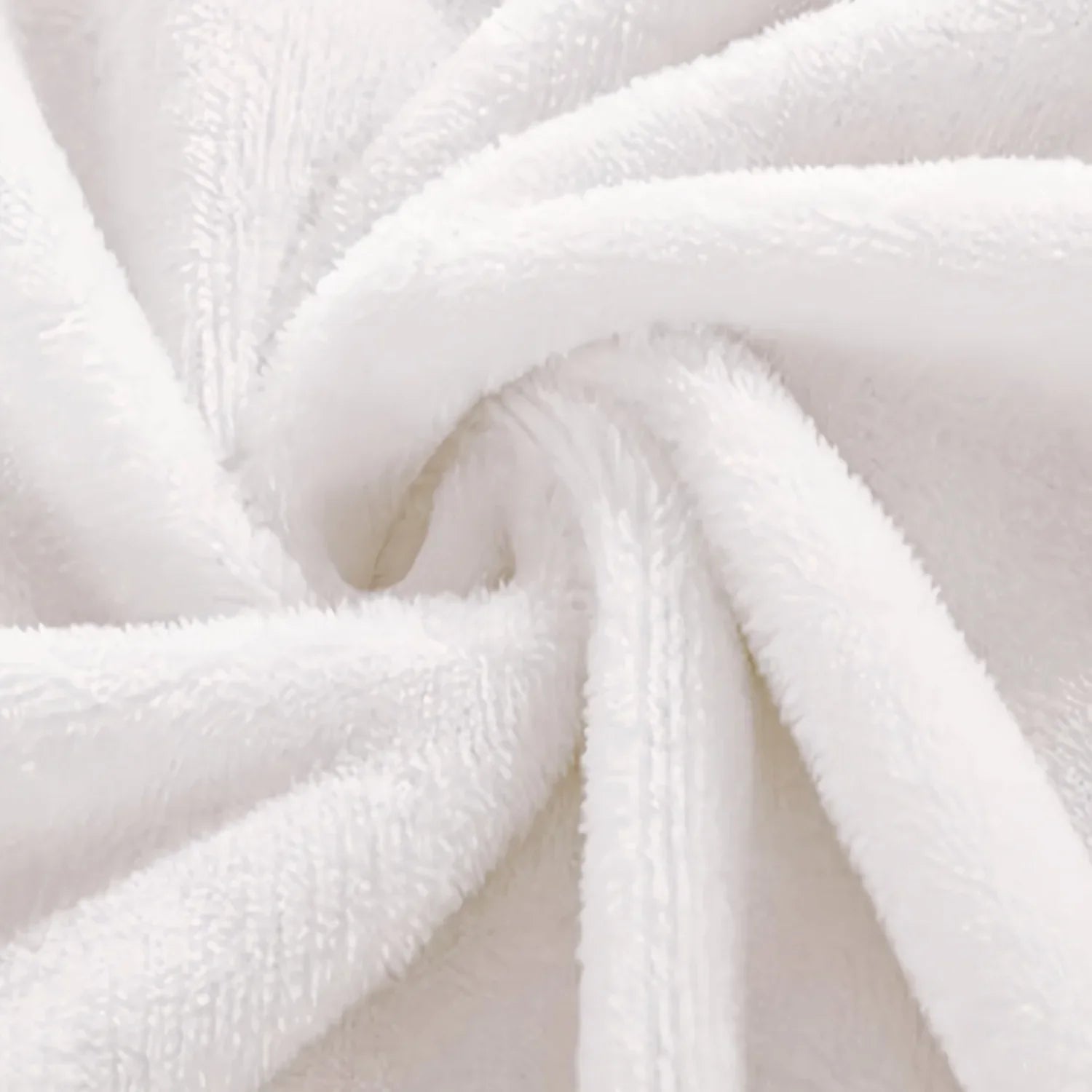 Patchwork Blanket Vintage Bloom | Soft Flannel | Floral Design & Embroidery | Sofa, Bed & Travel