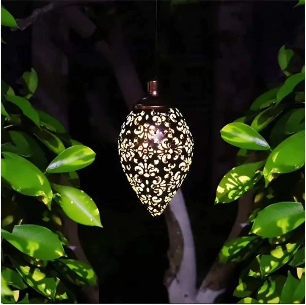 Solar Water Drop Light for Outdoor Environments