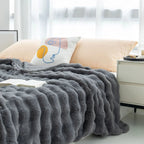 FurLuxe | Reversible Faux Fur Blanket