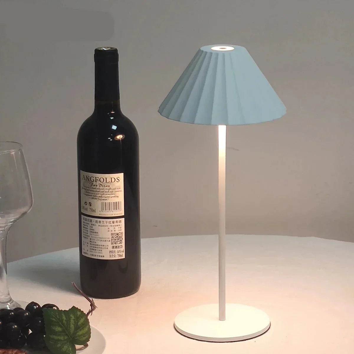 Stylish and functional lamp with advanced technology