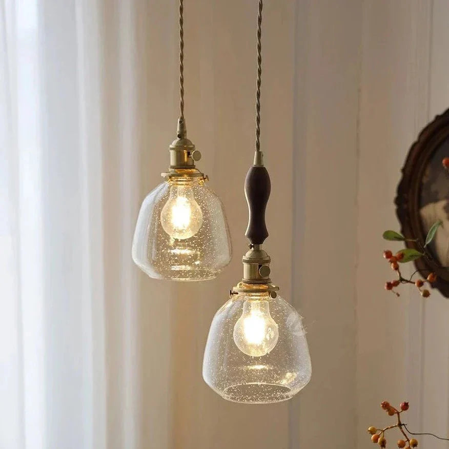 NostalgiaLuxe - Elegant vintage glass lamp - Sophisticated ambiance guaranteed