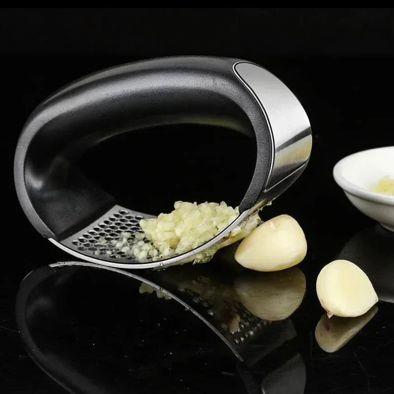 Steel strength of garlic pressing in your kitchen!