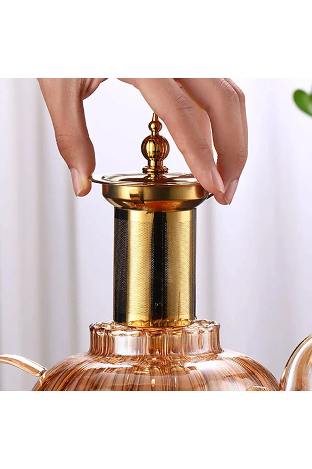 Heat-resistant glass jug