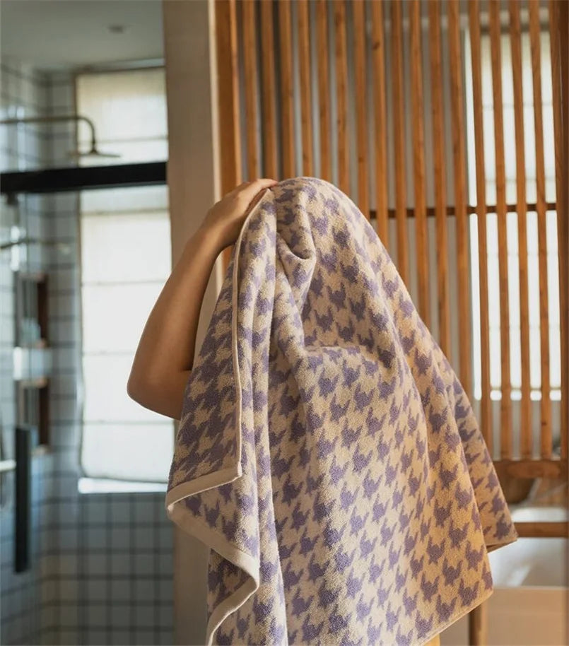 HoundLuxe Vintage Houndstooth Cotton Face Cloth
