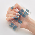 GlitzNail – Festive Christmas Nails Quick, Complete Without Salon