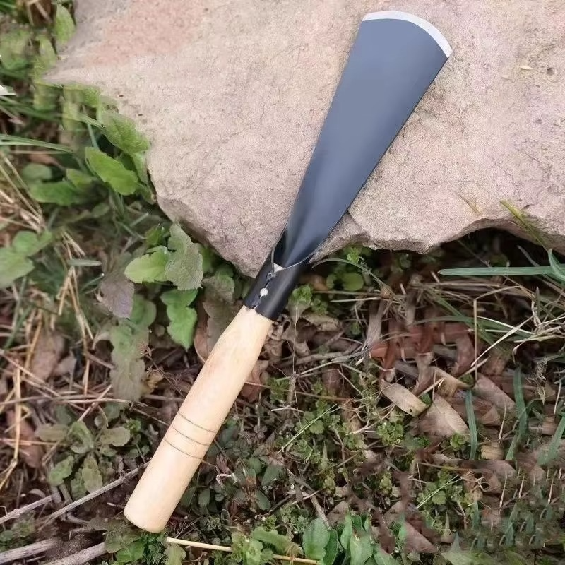 Multifunctional Garden Tool Shovel - Durable Steel Trowel for Precision Planting