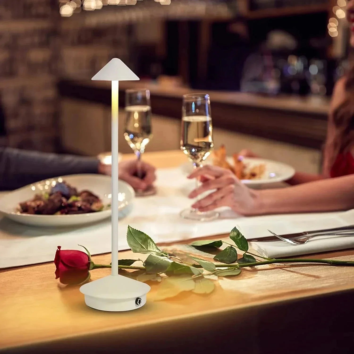 Rechargeable Table Lamp Creative Dining Room Touch Led Hotel Bar Coffee Pina Pro Table Lamp Decorative Desk Lamp