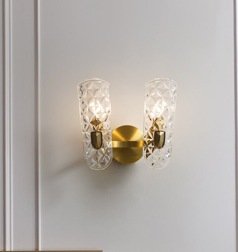 Retro Wall Lamp with Warm Light and Classic Charm