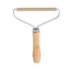FluffFree Carpet Scraper - Ergonomic Tool for Effortless Removal of Lint and Fur