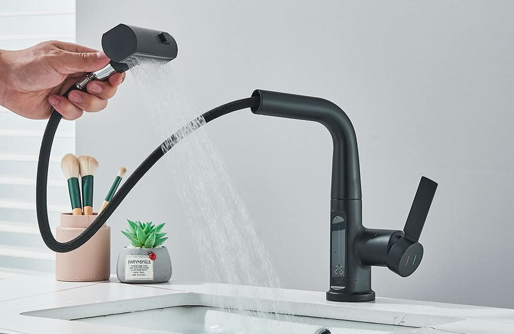 LUXOR - Modern digital washbasin tap