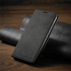 iPhone Case: Magnetic Leather Bag for Stylish Protection