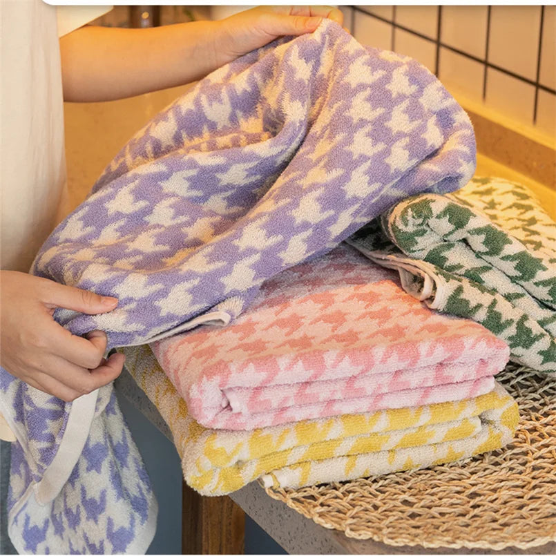 HoundLuxe Vintage Houndstooth Cotton Face Cloth