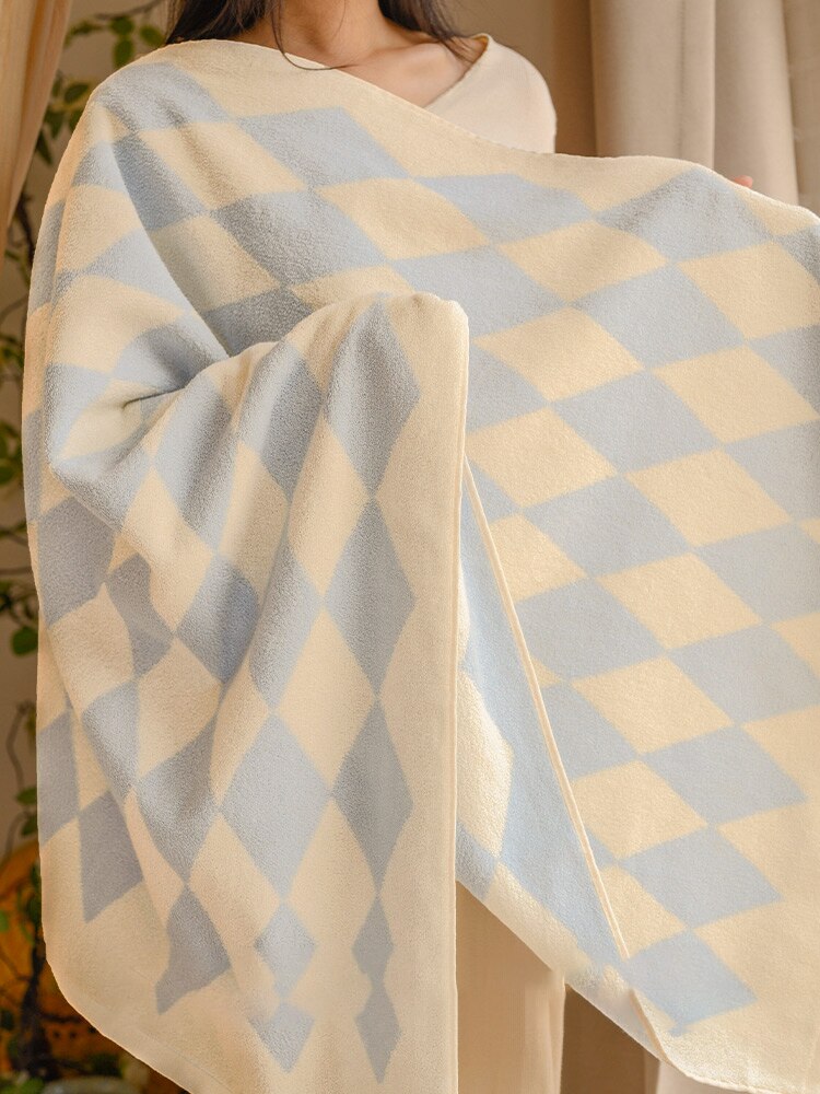 Retro Diamond Bath Towel