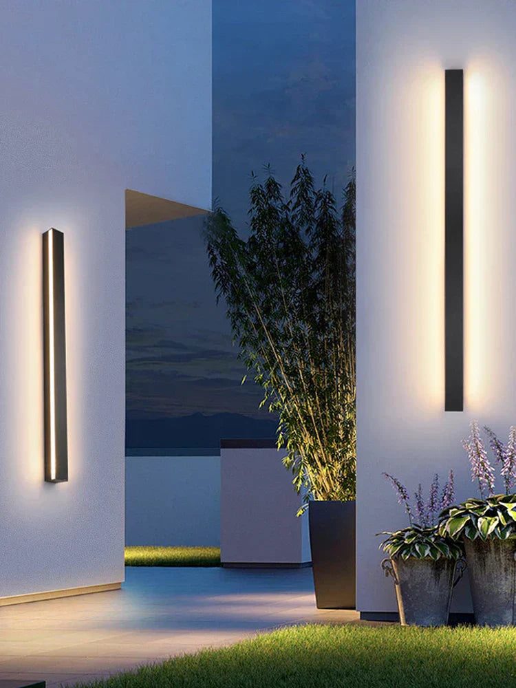 NeroEdge SleekLine Waterproof LED Wall Light – Modern Outdoor Lamp in Black
